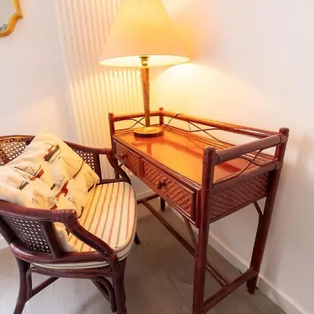 Apartment T3 Neuf 5 Minutes Des Plages Garage Prive *